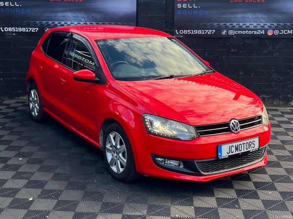 Volkswagen Polo Hatchback, Petrol, 2013, Red
