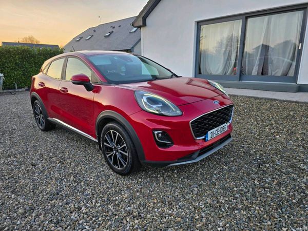Ford Puma MPV, Petrol, 2021, Red