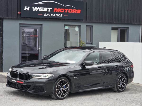 BMW 5-Series Estate, Petrol Hybrid, 2022, Black