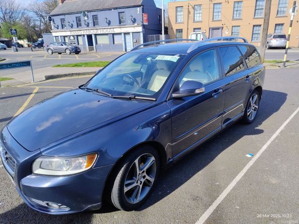 Volvo V50 Estate, Diesel, 2011, Blue