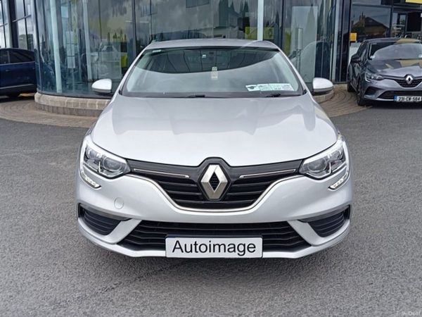 Renault Megane Saloon, Diesel, 2018, Silver
