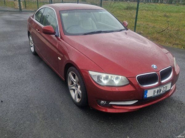 BMW 3-Series Coupe, Petrol, 2011, Red