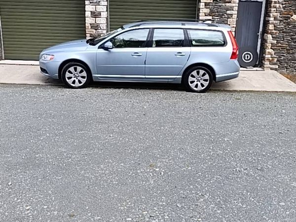 Volvo V70 Estate, Diesel, 2007, Blue