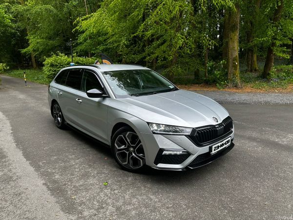 Skoda Octavia Estate, Diesel, 2023, Silver