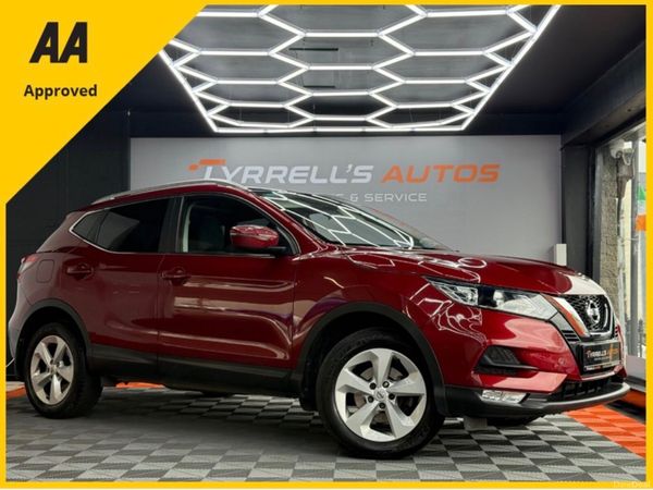 Nissan Qashqai MPV, Petrol, 2018, Red
