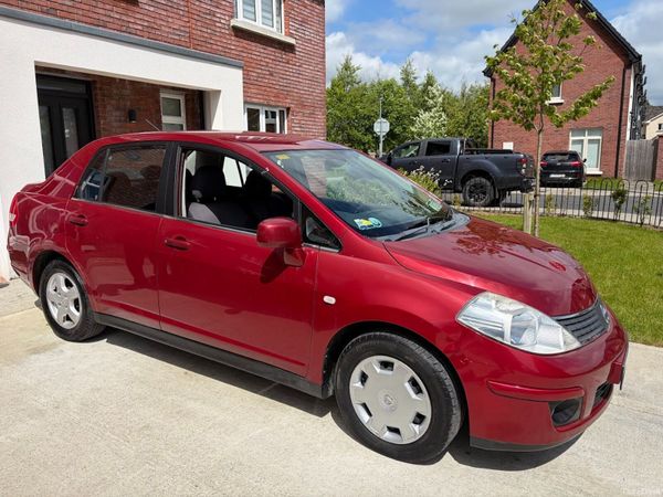 Nissan Tiida Saloon, Petrol, 2007, Red