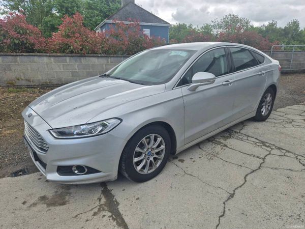 Ford Mondeo Hatchback, Diesel, 2015, Silver