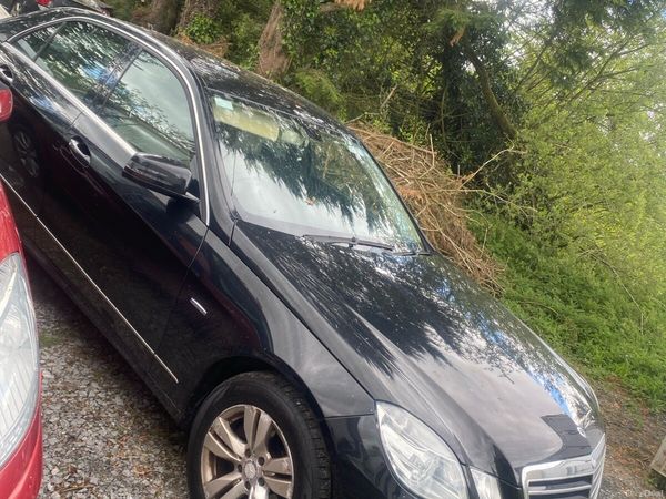 Mercedes-Benz E-Class Saloon, Diesel, 2010, Black
