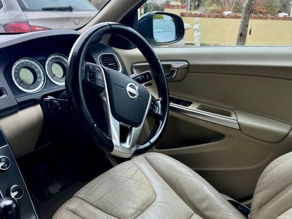 Volvo S60 Saloon, Diesel, 2012, Blue