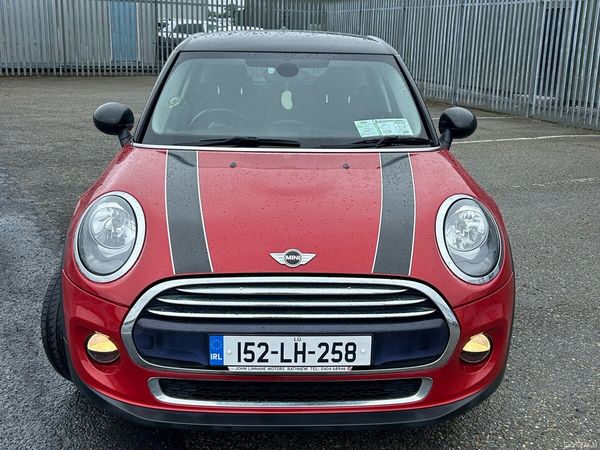 Mini Other Estate/Jeep, Diesel, 2015, Red