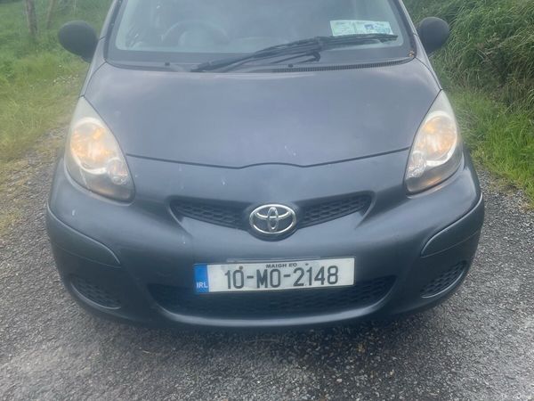 Toyota Aygo Hatchback, Petrol, 2010, Grey