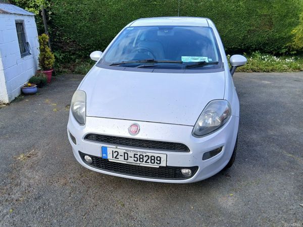 Fiat Punto Hatchback, Petrol, 2012, White