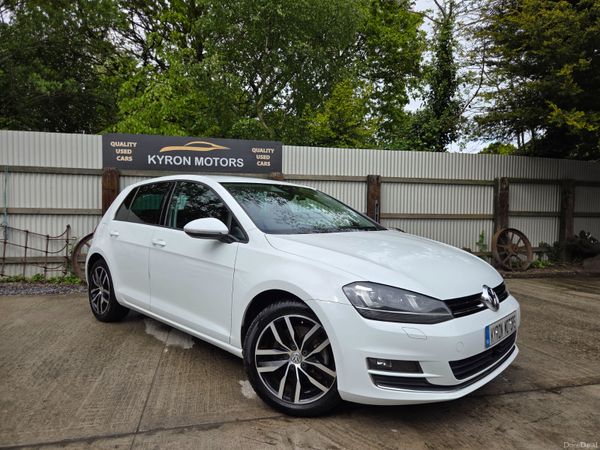 Volkswagen Golf Hatchback, Petrol, 2016, White