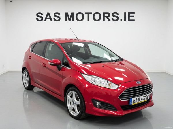 Ford Fiesta Hatchback, Petrol, 2016, Red