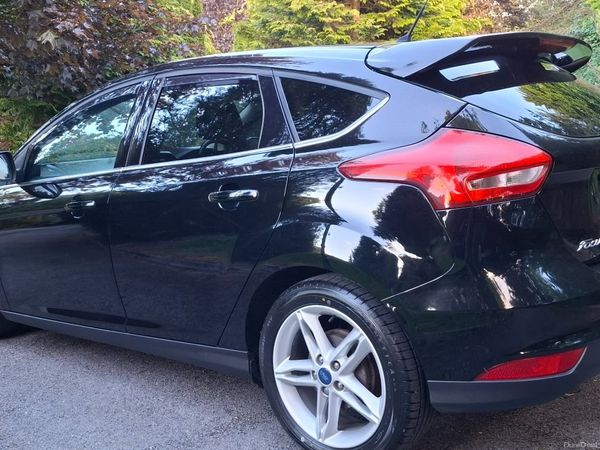 Ford Focus Hatchback, Diesel, 2015, Black