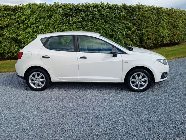 SEAT Ibiza MPV, Petrol, 2011, White