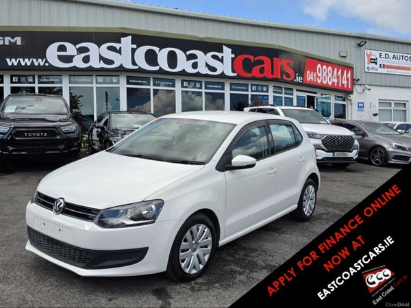 Volkswagen Polo Hatchback, Petrol, 2013, White