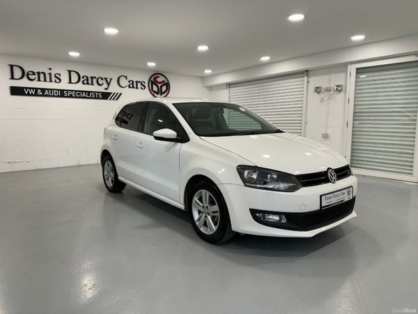 Volkswagen Polo Hatchback, Petrol, 2014, White