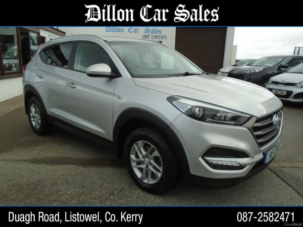 Hyundai Tucson MPV, Petrol, 2018, Silver
