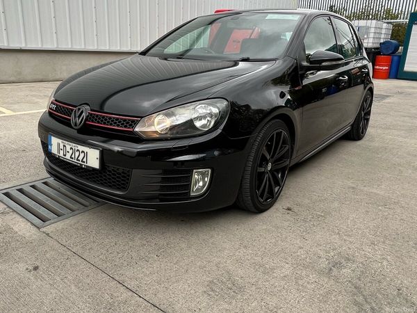 Volkswagen Golf Hatchback, Petrol, 2011, Black