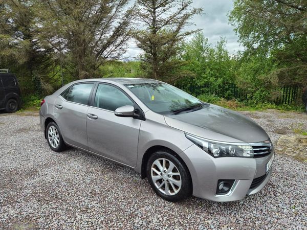 Toyota Corolla Saloon, Diesel, 2014, Brown