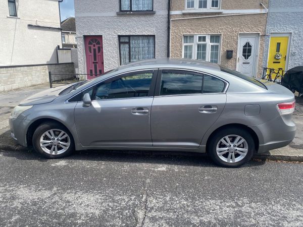 Toyota Avensis Saloon, Diesel, 2010, Grey