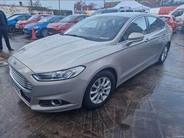 Ford Mondeo Hatchback, Diesel, 2016, Silver