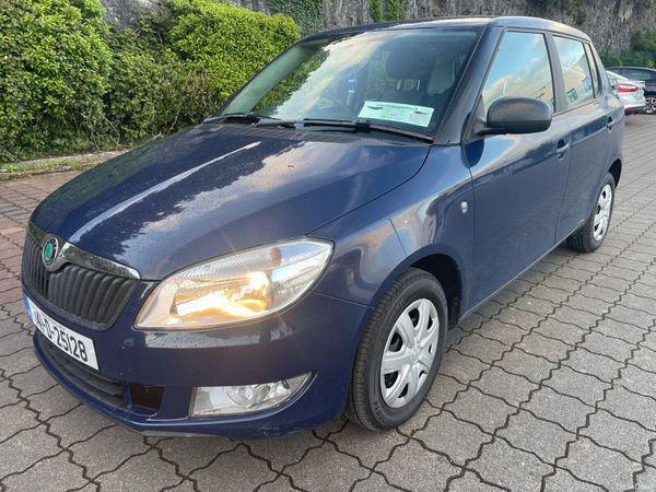Skoda Fabia Hatchback, Petrol, 2014, Blue