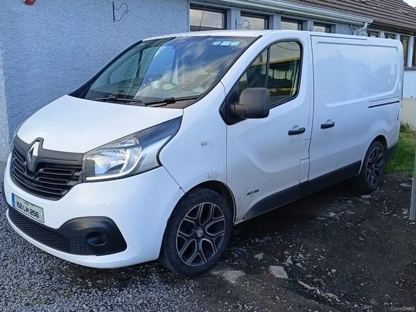 Renault Trafic MPV, Diesel, 2015, White