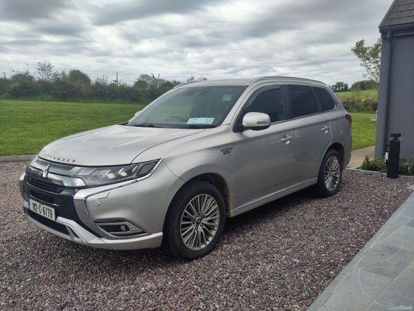 Mitsubishi Outlander SUV, Petrol Plug-in Hybrid, 2018, Silver