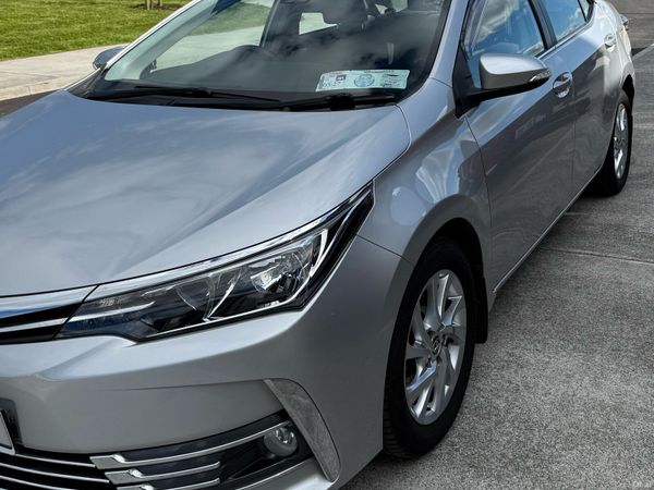 Toyota Corolla Saloon, Petrol, 2017, Grey