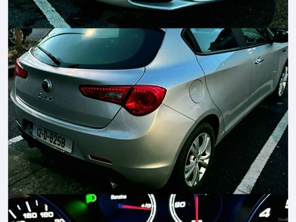 Alfa Romeo Giulietta Hatchback, Petrol, 2012, Grey