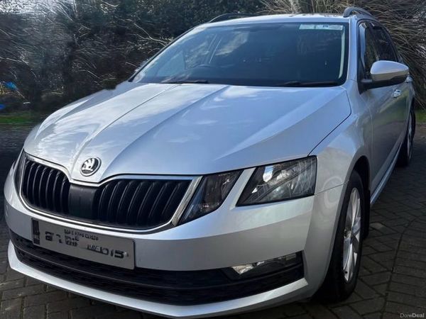 Skoda Octavia Estate, Diesel, 2021, Grey