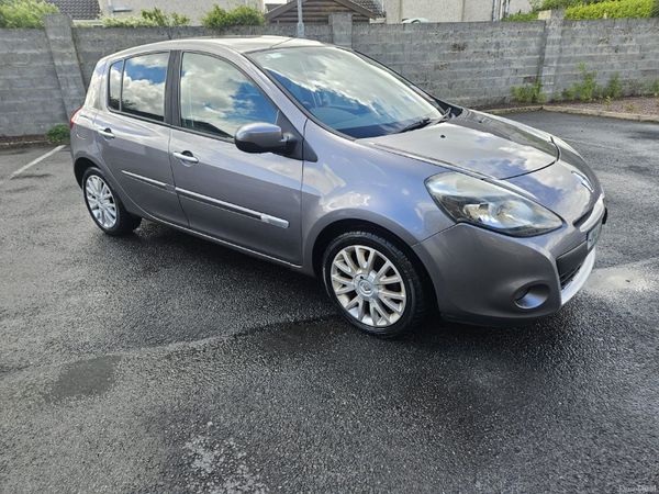 Renault Clio Hatchback, Diesel, 2011, Grey