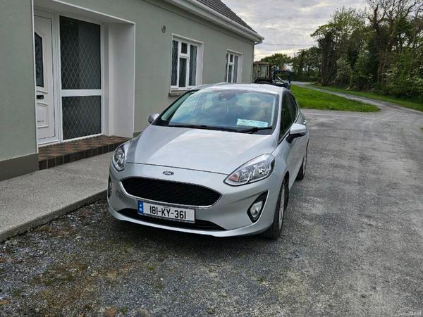 Ford Fiesta Hatchback, Petrol, 2018, Grey