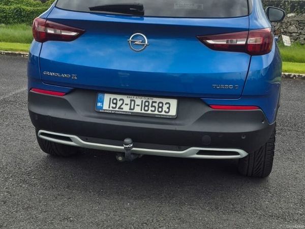 Opel Grandland X SUV, Diesel, 2019, Blue