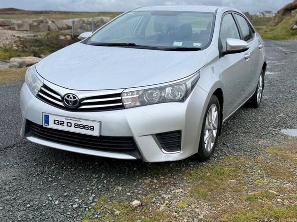 Toyota Corolla Saloon, Diesel, 2013, Silver
