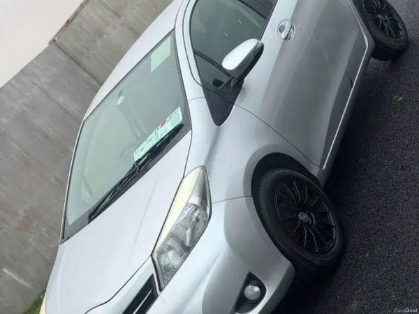Toyota Vitz Hatchback, Petrol, 2012, Silver