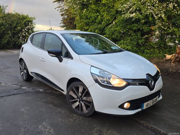 Renault Clio Hatchback, Diesel, 2014, White