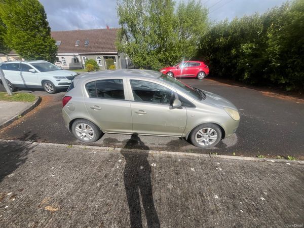 Opel Corsa Hatchback, Petrol, 2008, Silver
