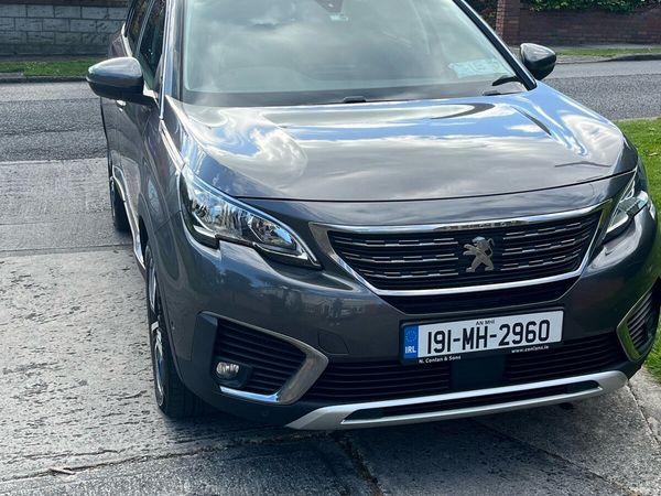 Peugeot 5008 MPV, Petrol, 2019, Grey