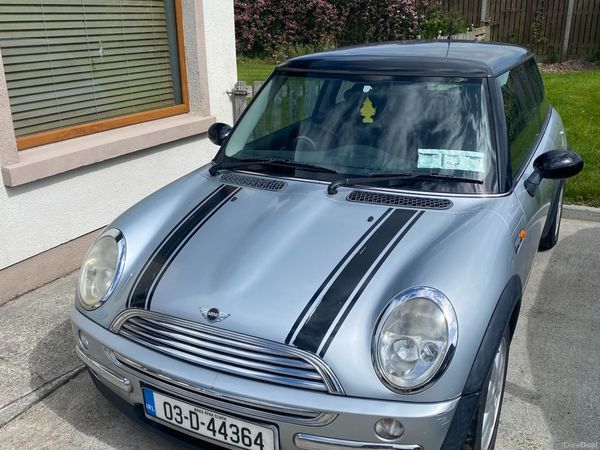 Mini Cooper Hatchback, Petrol, 2003, Grey