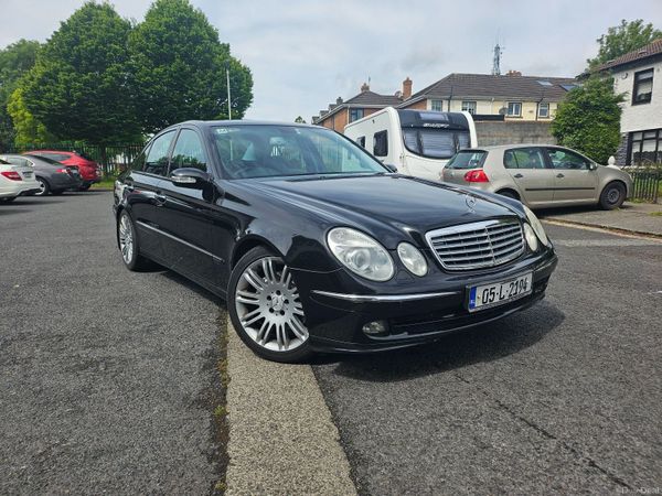 Mercedes-Benz E-Class Saloon, Petrol, 2005, Black