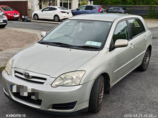 Toyota Corolla Hatchback, Petrol, 2005, Silver