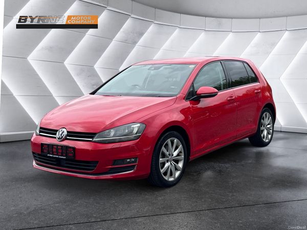 Volkswagen Golf Hatchback, Petrol, 2014, Red