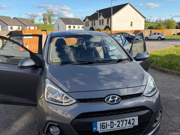 Hyundai i10 Hatchback, Petrol, 2016, Grey