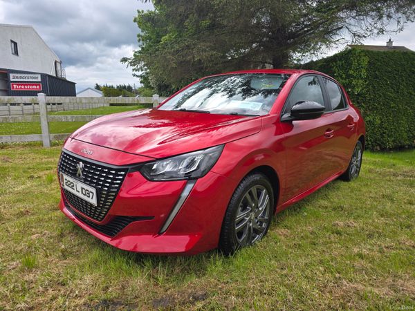 Peugeot 208 Hatchback, Petrol, 2022, Red