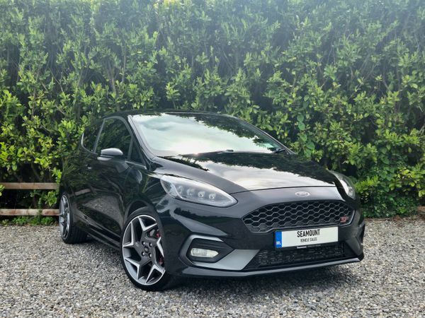 Ford Fiesta Hatchback, Petrol, 2019, Black