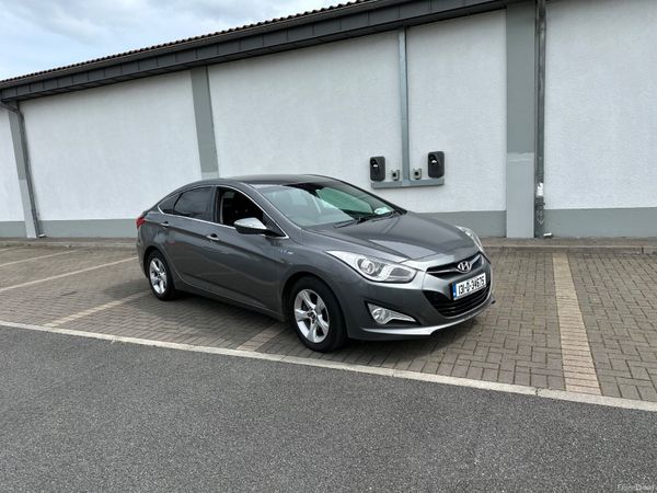 Hyundai i40 Saloon, Diesel, 2013, Silver