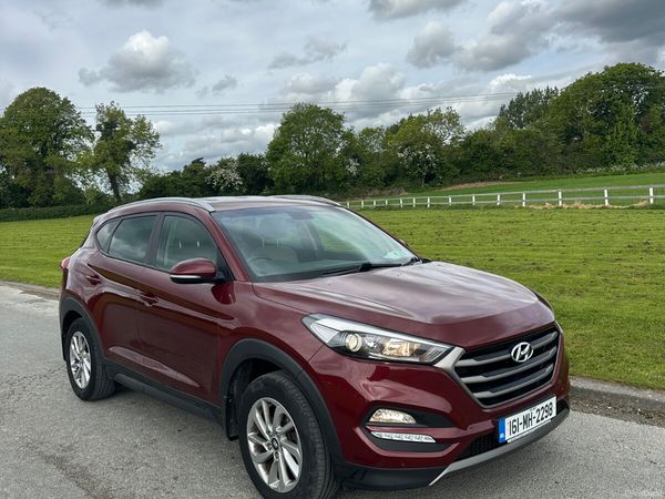 Hyundai Tucson SUV, Diesel, 2016, Red